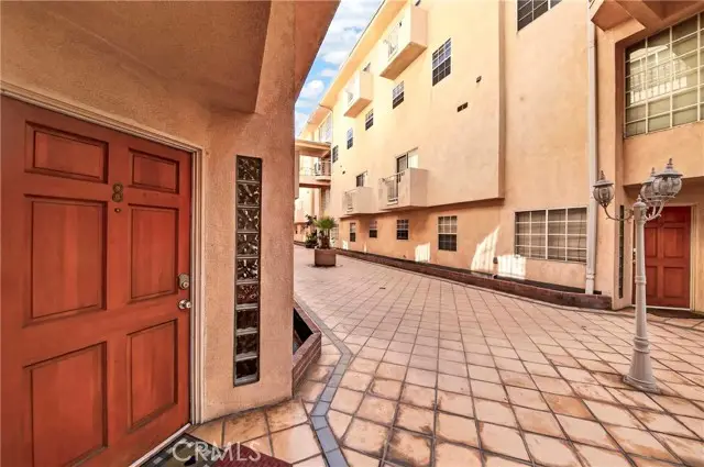 321 W. Queen St. Unit 8, Inglewood, CA 90301 - #2