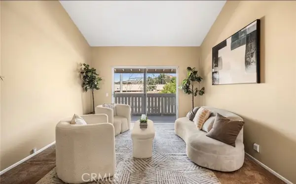 27618 Susan Beth Way Unit G, Saugus, CA 91350