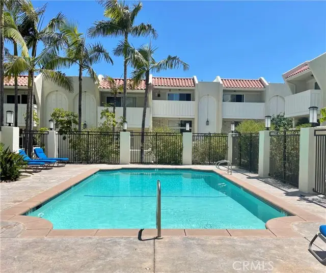 415 2nd, Hermosa Beach, CA 90254 - #2