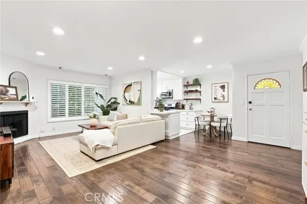 1827 Greenfield Avenue  #105, Los Angeles, CA 90025