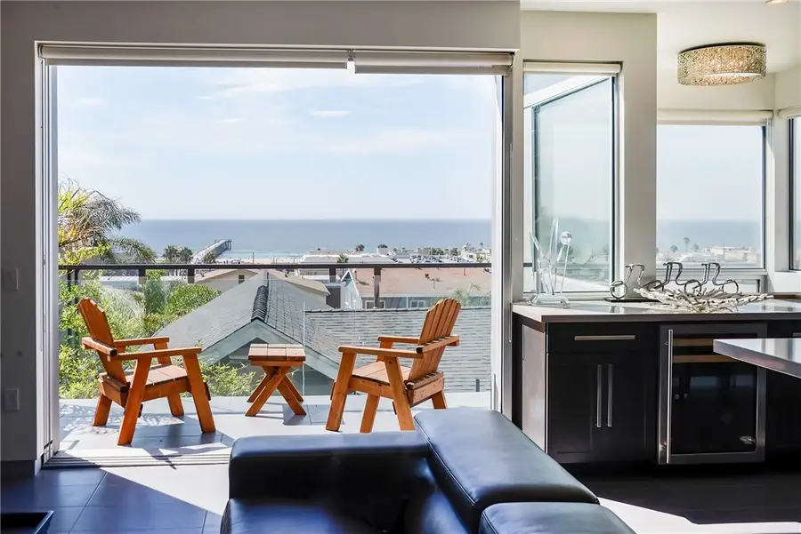 1204 Monterey Boulevard, Hermosa Beach, CA 90254 - #2