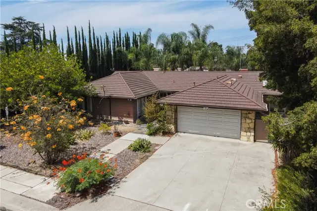 993 Verona, Fullerton, CA 92835 - #1