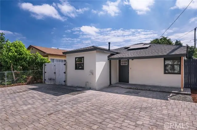 5910 Walnut Ave, Long Beach, CA 90805 - #2