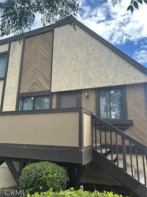 11300 Foothill Boulevard  #19, Sylmar, CA 91342