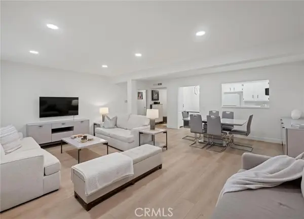4700 Natick  #204, Sherman Oaks, CA 91403