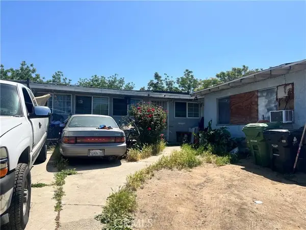 14976 Ryan Street, Sylmar, CA 91342