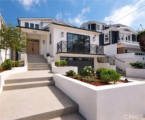2316 Pine Ave., Manhattan Beach, CA 90266