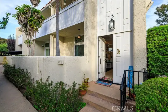255 Valley, Hermosa Beach, CA 90254 - #1