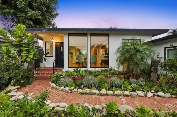 211 Western Avenue, San Pedro, CA 90732