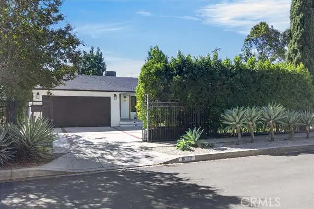 16912 Marlin Place, Lake Balboa, CA 91406 - #1