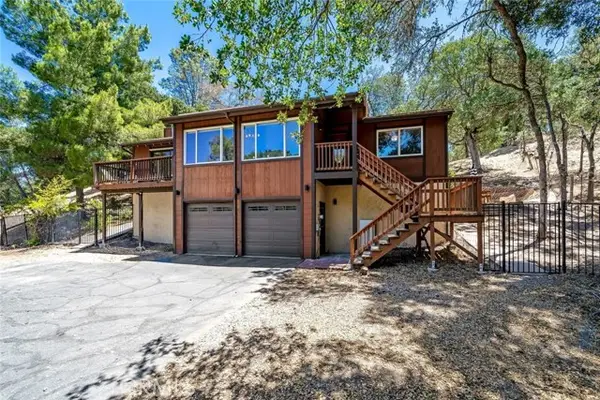 9056 Curbaril Avenue, Atascadero, CA 93422