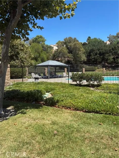 21203 Trumpet Drive  #103, Newhall, CA 91321