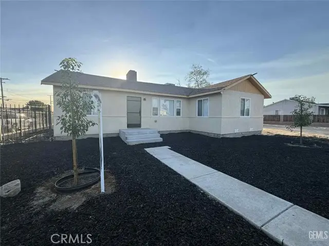 214 Madison Street, Bakersfield, CA 93307 - #2