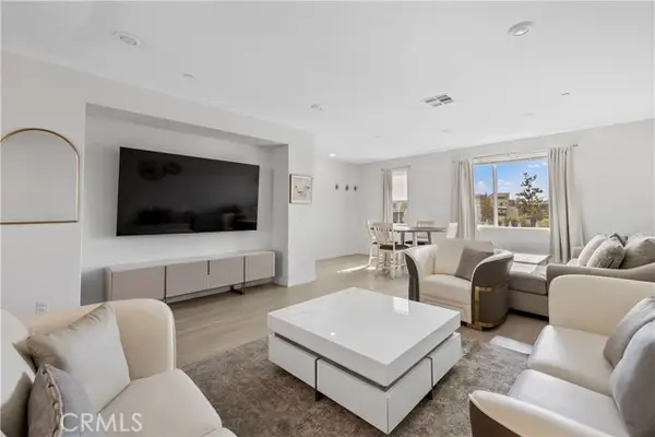 27579 Sanctuary Ct., Valencia, CA 91381