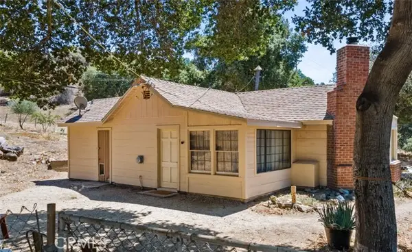 39813 Calle Carona, Santa Clarita, CA 91390