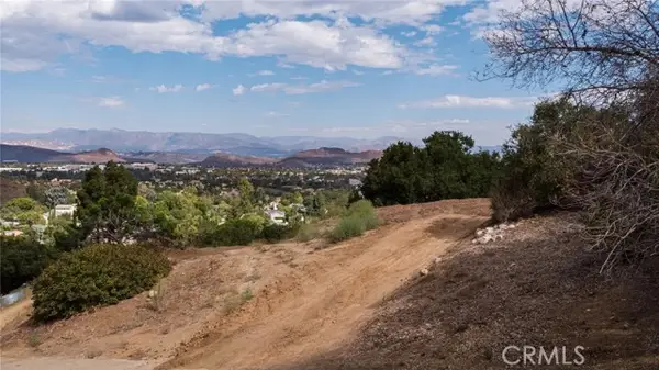 2 Dolin Lane, Newbury Park, CA 91320