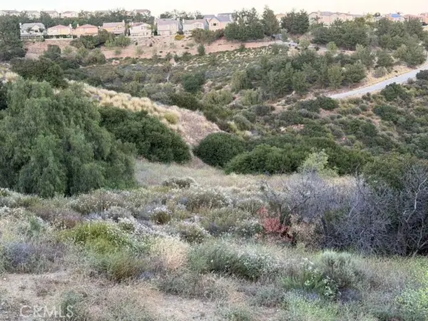 2 Coya Trail, Chatsworth, CA 91311