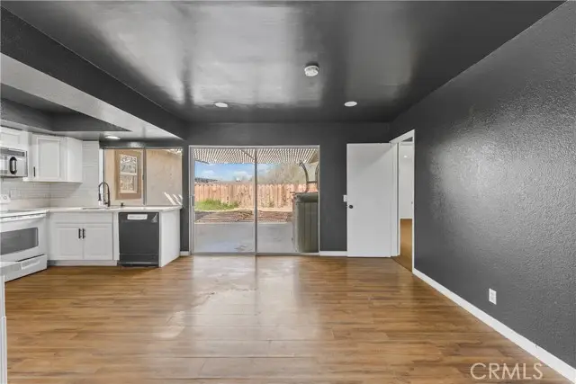 21449 Applewood, California City, CA 93505 - #2