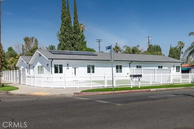 19453 Strathern Street, Reseda, CA 91335 - #1