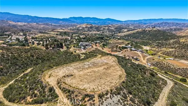 0 Teller, Santa Clarita, CA 91350