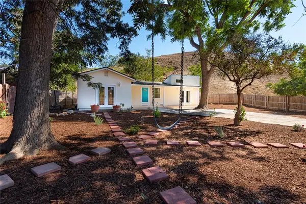 10416 Clybourn Avenue, Sunland, CA 91040