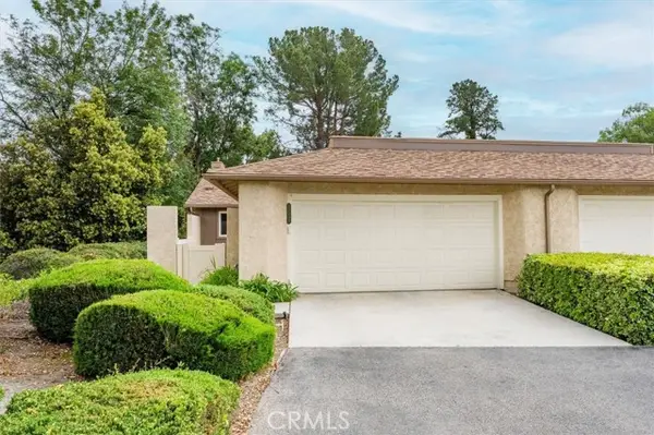 20008 Avenue Of The Oaks, Newhall, CA 91321