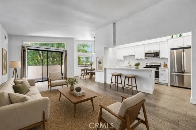 5805 Whitsett Avenue  #201, Valley Village, CA 91607 - #1