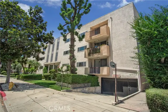 12955 Riverside Drive  #102, Sherman Oaks, CA 91423 - #2