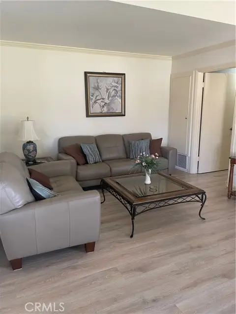 19114 AVE OF THE OAKS  #B, Newhall, CA 91321 - #2