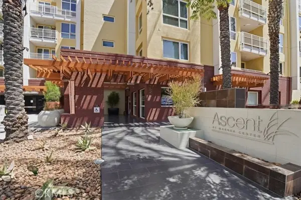 21301 Erwin Street  #545, Woodland Hills, CA 91367