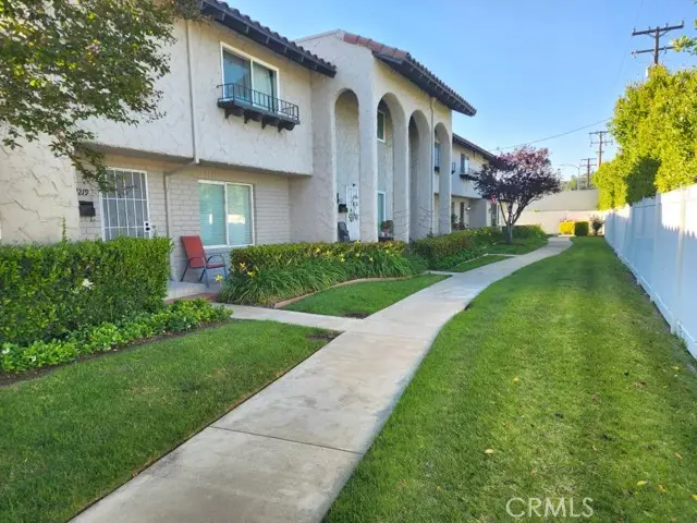 24223 La Glorita Circle, Newhall, CA 91321 - #1