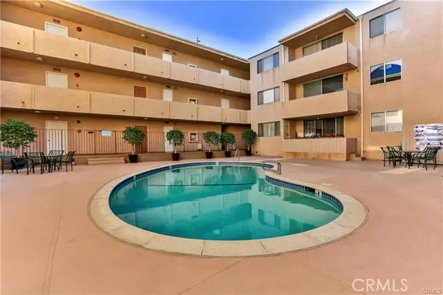 5429 Newcastle, Encino, CA 91316 - #3