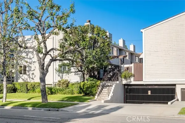 4230 Whitsett Avenue  #4, Studio City, CA 91604