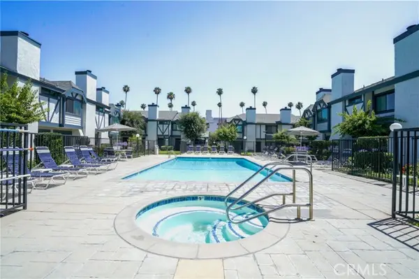 19231 Sherman Way  #25, Reseda, CA 91335