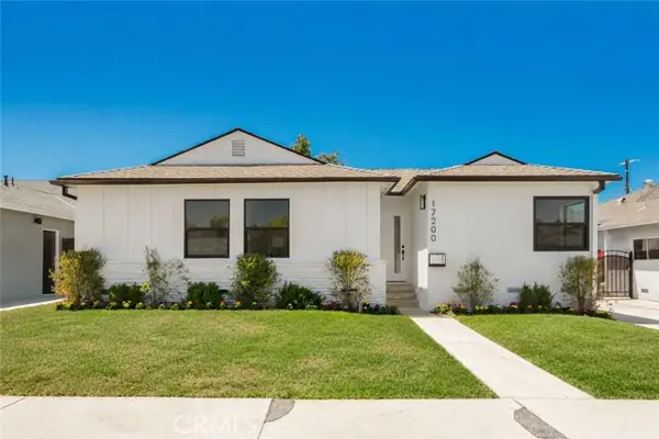 17200 Lanark Street, Van Nuys, CA 91406