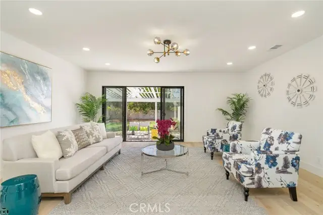 17200 Lanark Street, Van Nuys, CA 91406 - #3