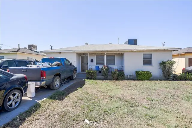 1305 Castaic, Bakersfield, CA 93308 - #1