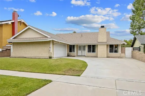 20862 Alaminos Drive, Saugus, CA 91350