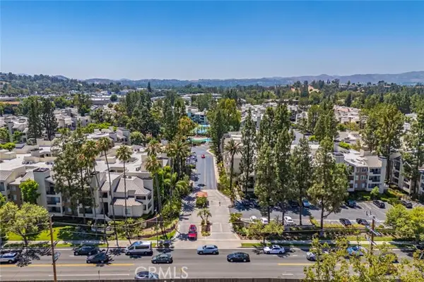 5565 Canoga  #117, Woodland Hills, CA 91367