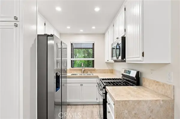 18183 Sundowner Way  #851, Canyon Country, CA 91387