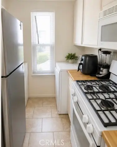 7150 Carlson Circle  #24, Canoga Park, CA 91303 - #2