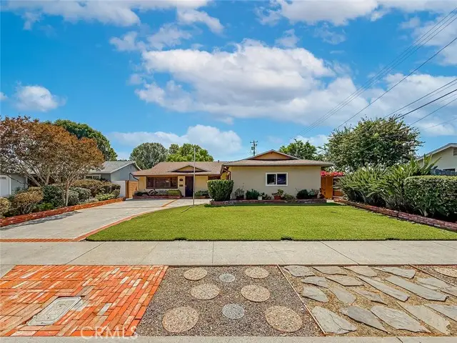 10514 Hillview Avenue, Chatsworth, CA 91311 - #3