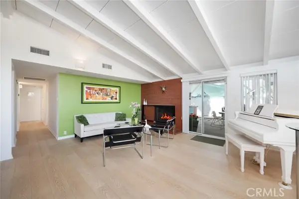 19800 Friar, Woodland Hills, CA 91367