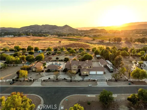 34901 Sweetwater Drive, Santa Clarita, CA 91390