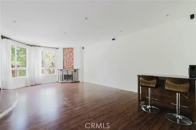 5333 Zelzah Avenue  #203, Encino, CA 91316 - #2