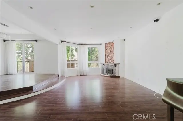 5333 Zelzah Avenue  #203, Encino, CA 91316 - #3