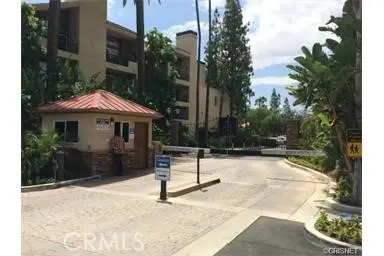 5545 Canoga Avenue, Woodland Hills, CA 91367