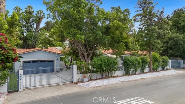 19436 Hatteras Street, Tarzana, CA 91356 - #2