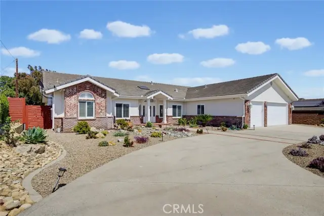 180 Mission Drive, Camarillo, CA 93010 - #1