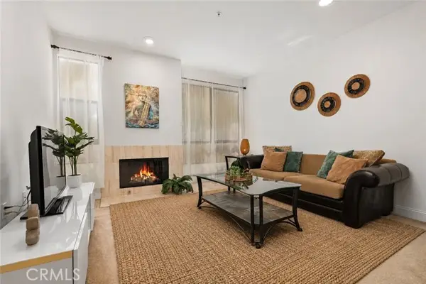 6938 Laurel Canyon  #108, North Hollywood, CA 91605